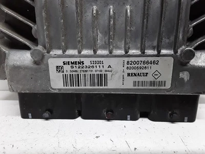 8200766462 CENTRALINA MOTORE PER RENAULT MEGANE II 2002 1138709 - Immagine 1 di 2