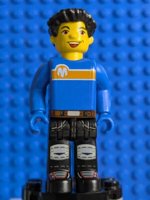 Lego 4 Juniors: Creator: Max - Blue Torso (4143765) cre003 Sets 9304, 4173 - Image 1 of 4