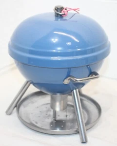 ¡¡LIMPIO!! Alimentador de pájaros de metal esmaltado azul hervidor de agua con forma de parrilla de carbón, ¡¡RARO!!! - Imagen 1 de 12