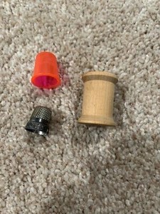 vitnahe thimbles and thread spool - Picture 1 of 7