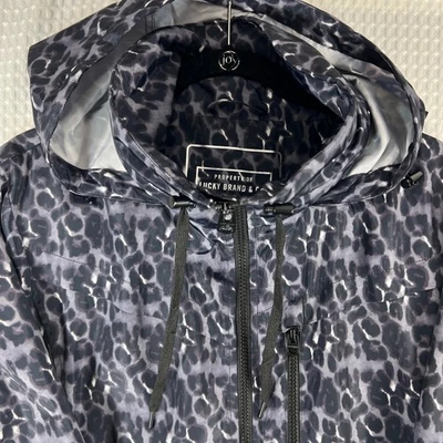 Chaqueta Anorak con Capucha Estampado de Leopardo XL Gris Lucky Brand para Mujer Rendimiento Premium Foto 1 de 4