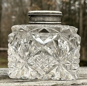Large Antique Cut Glass Inkwell with English Sterling Silver Lid – Circa 1850 - Picture 1 of 10