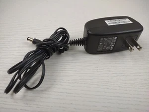 Original Netgear 332-10329-02 AD810F10 12V 1A AC DC Netzteil - Bild 1 von 3