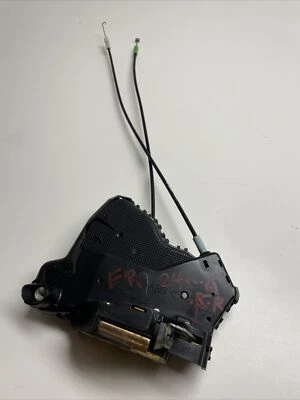 Toyota Matrix XR 2003 actuador de cierre de puerta del lado del pasajero delantero derecho OEM Foto 1 de 4