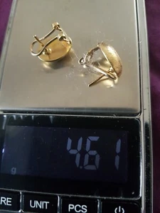 18 ct gold earrings used - Picture 1 of 7