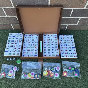 Vintage Mah Jongg Set 148 Spielsteine mit Koffer Mahjong weiß & grün große Spielsteine - Bild 1 von 14