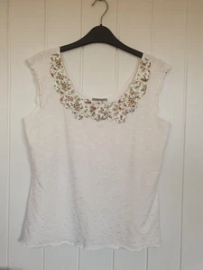 Per Una Ladies Sleeveless Top With Patterned Floral Neckline Size 14 - Picture 1 of 12