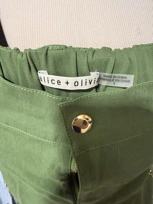 Calça cargo de sarja Alice & Olivia tamanho 6 - Imagem 1 de 4