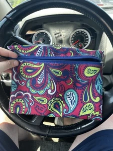 Woman’s Makeup Bag - Picture 1 of 3