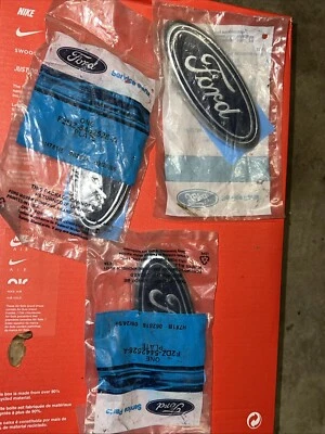 92 93 94 95 1992 1993 1994 1995 NOS Ford Taurus emblema maletero Foto 1 de 3