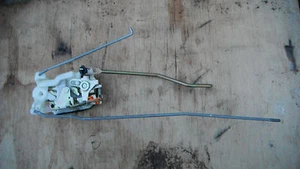 DAIHATSU DOOR LOCK MECHANISM RH 6931087242000 - Picture 1 of 7
