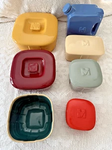 VINTAGE HALL CHINA CO./HOTPOINT REFRIGERATOR FULL SET INCLUDING BLUE PITCHER - Picture 1 of 18