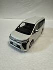 1/30 Toyotavoxy Zs Late Color Sample Novelty Mini Car Mark White Pearl Crystal S