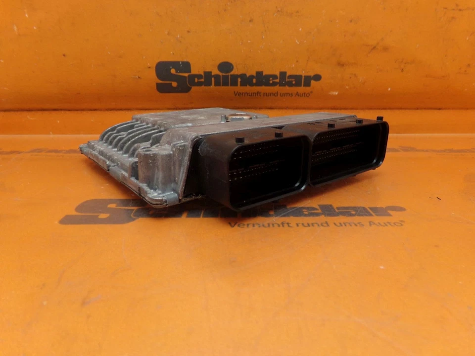 Centralina motore 03F906070HJ SKODA ROOMSTER (5J7) 1.2 TSI - Immagine 1 di 1