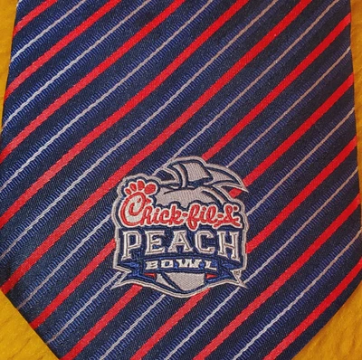 CHICK FIL A BOWL ~ COLLECTIBLE TIE ~ COLLEGE FOOTBALL ~ PEACH BOWL  ~ 57" - Image 1 of 3