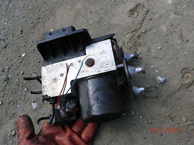 2001 Mercedes Benz ABS SISTEMA ANTIBLOQUEIO W210 W208 CLK320 E320 CLK55 E55 E430 AMG - Imagem 1 de 2