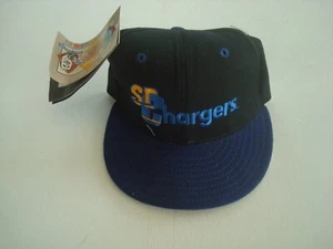 SAN DIEGO CHARGERS 90S NEW ERA SCRIPT FITTED SIZE 6 5/8 HAT CAP VINTAGE K1 - Picture 1 of 5
