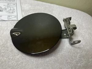 Dodge RAM Gas Lid 1500 Quad Cab Fuel Filler Door Black Gold Pearl 2014 - 2020 - Bild 1 von 6