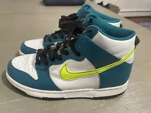 Nike Dunk High Volt Black Green Size 7Y - Picture 1 of 9
