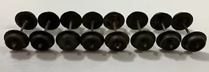 16 original wheels and 8 axles for Postwar Lionel freight and passenger cars - Picture 1 of 1