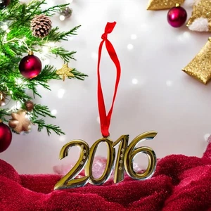 Harvey Lewis 2016 Silver & Fine Crystals Santa Christmas Tree Xmas Ornament - Picture 1 of 3