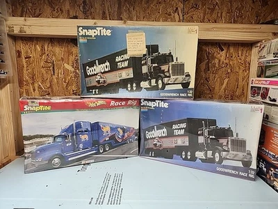 1/32 Snap Tite Race Rigs Dale Earnhardt Goodwrench Kyle Petty Hotwheels - Image 1 of 4