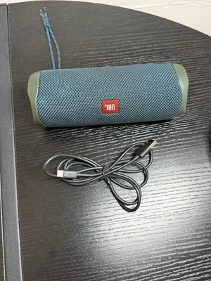 JBL Flip 5 Portable Bluetooth Speaker, Waterproof, Green - Image 1 of 4