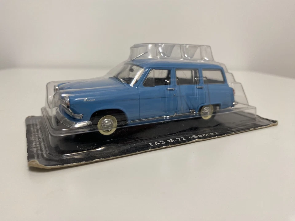 GAZ-22 VOLGA Soviet Station Wagon USSR 1962 Year 1/43 Scale Diecast Model Car - Image 1 of 4