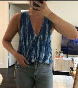 Blue Life Tie Die Top M - Picture 1 of 5