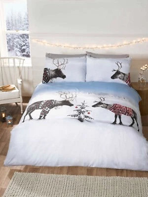 RAPPORT CHRISTMAS Duvet Cover Set - King Bed Size - REINDEERS in JUMPERS - TREE
