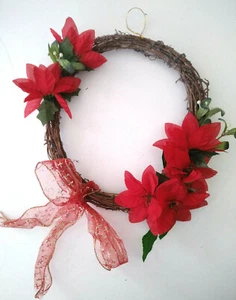 Corona de aro mediana para puerta de Navidad (reutilizable, artificial, imitación, flor de pascua) - Imagen 1 de 2