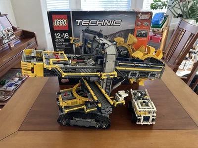 Lego Technic Bucket Wheel Excavator 42055 (2016) With Box - Image 1 of 2