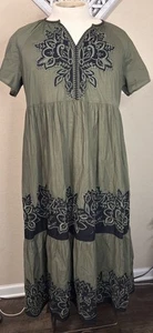 Chico’s Cotton Floral Embroidered Tiered Dress Olive Green 3P/US 16P - Picture 1 of 9