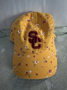 Women's New Era Gold USC Trojans Floral 9TWENTY Adjustable Hat - Picture 1 of 4