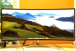 LG 38WK95C-W 37,5-Zoll Curved Monitor, IPS, 3840x1600, USB-C, sehr gut - Bild 1 von 7