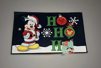 NUEVO Disney Mickey Mouse En Traje de Papá Noel "Ho Ho" Alfombra Acento Navidad 20" x 32" Foto 1 de 4