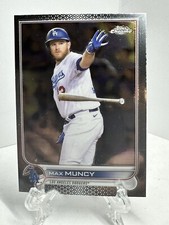 Max Muncy 2022 Topps Chrome Baseball #42 Los Angeles Dodgers 