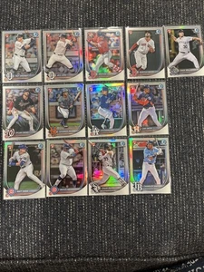 Lote de 13 cartas rojas Bowman 2025 cromadas novato - Imagen 1 de 14