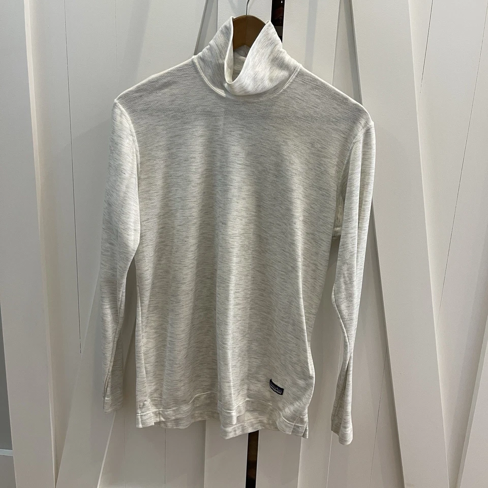 Capa Base Patagonia Capilene Ligera Cuello Alto Talla S Foto 1 de 4