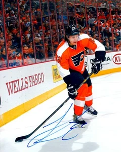 Autographed 8x10 LUKE SCHENN Philadelphia Flyers photo - w/COA - Picture 1 of 1