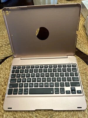 Bluetooth Keyboard case (pink )no charging cord.  Fits 10in tablet Miner Scratch - Image 1 of 4