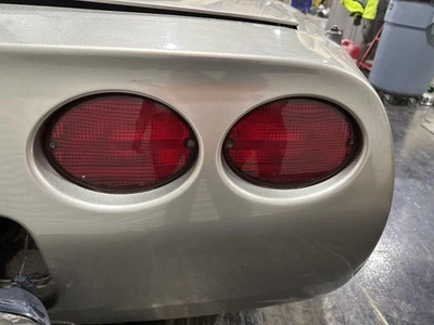 LUZ TRASERA DERECHA CHEVROLET CORVETTE 1997-2004 Foto 1 de 4