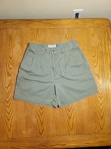 GAP Herrenshorts Relaxed Fit Khaki Größe 31 Art.-Nr. A5 - Bild 1 von 2