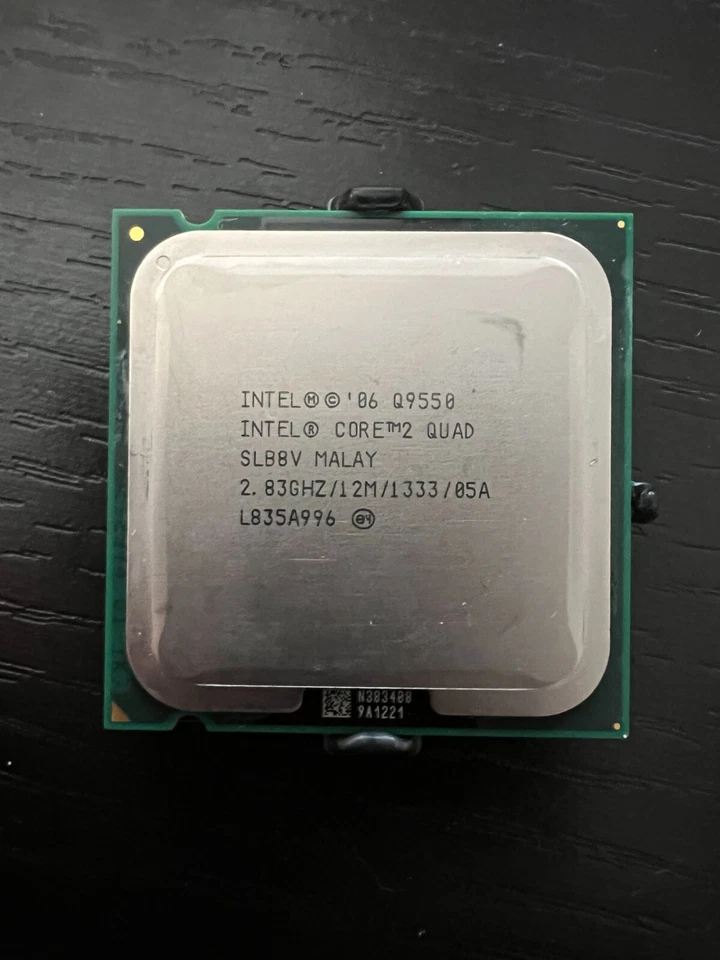 Intel Core 2 Quad SLBBV - Immagine 1 di 1