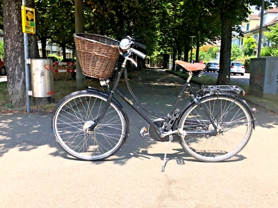 Damenvelo mit Korb, Pashley Princess, schwarz, überholt.  - Bild 1 von 4