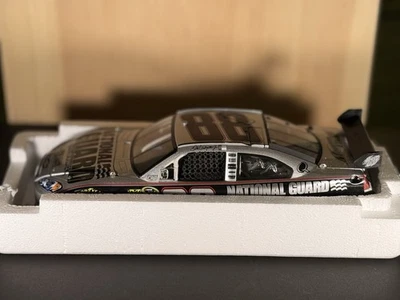 2008 Dale Earnhardt Jr #88 National Guard Citizen Soldier 3 Doors Down 1:24 - Изображение 1 из 4