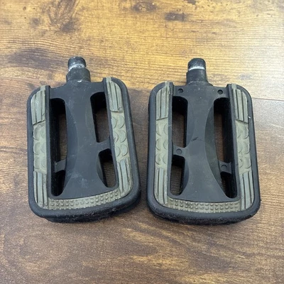 Pedales de plataforma de resina VP 810 9/16 negro PD13 Foto 1 de 4