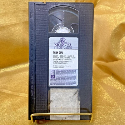 Tank Girl (VHS 1995) только лента - Изображение 1 из 4