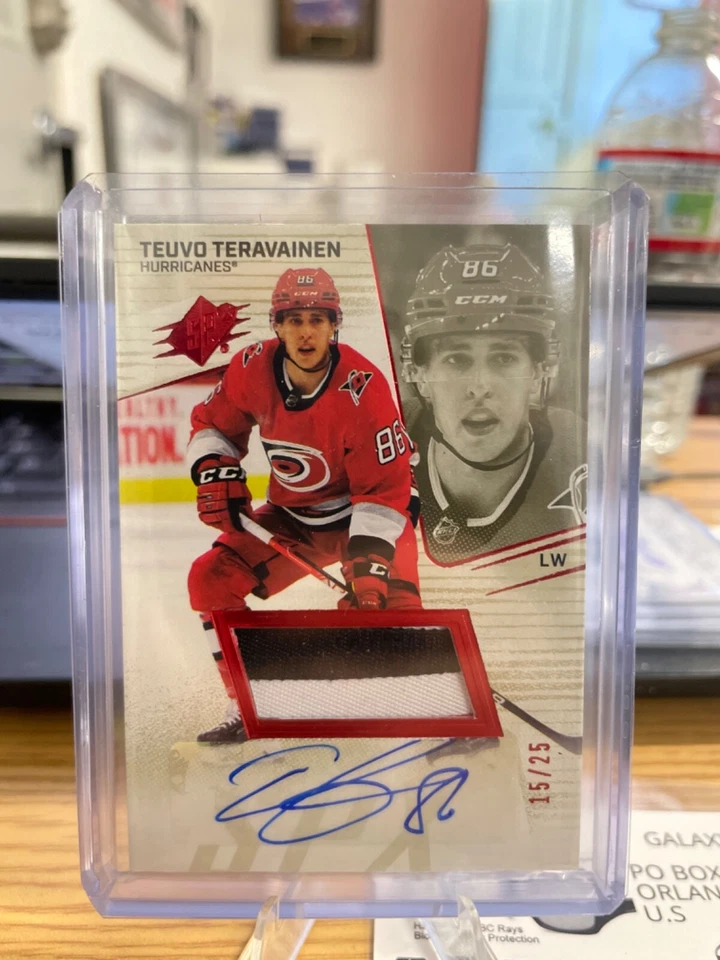 Teuvo Teravainen 2022-23 Spx Patch Auto SSP 15/25 - Image 1 of 1