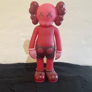 KAWS 16 RED Open Edition Companion Vinyl Figure Medicom Toy China (AP) - Picture 1 of 3